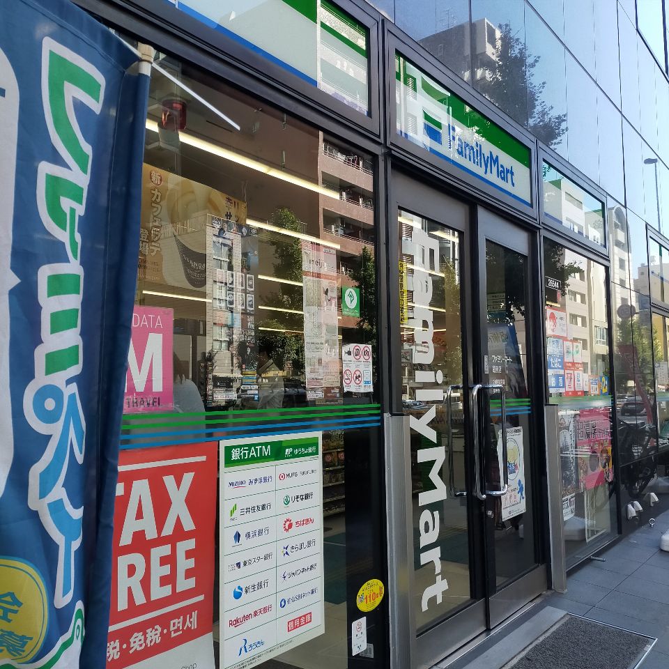 コンビニ　ファミリーマート 蔵前店（コンビニ）まで129m