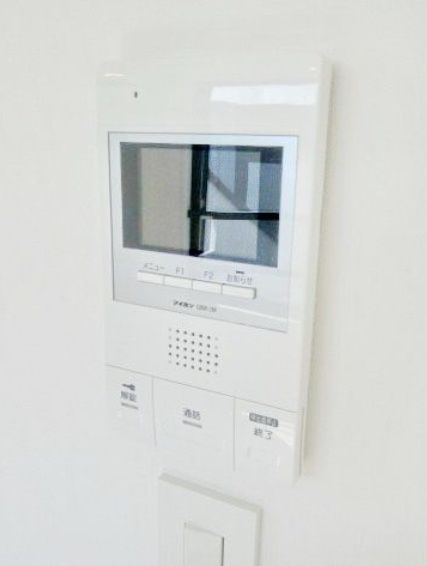 セキュリティ　☆安心のモニター付きインターホン付き☆