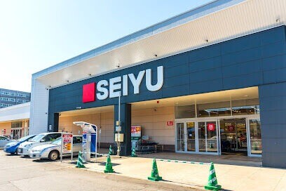 スーパー　西友福住店（スーパー）まで703m