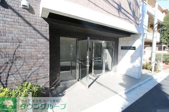 エントランス　★オートロック付きのエントランス★
