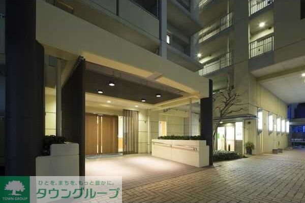 エントランス　タウンハウジングレジデンス事業部　恵比寿店・赤坂店までお問…
