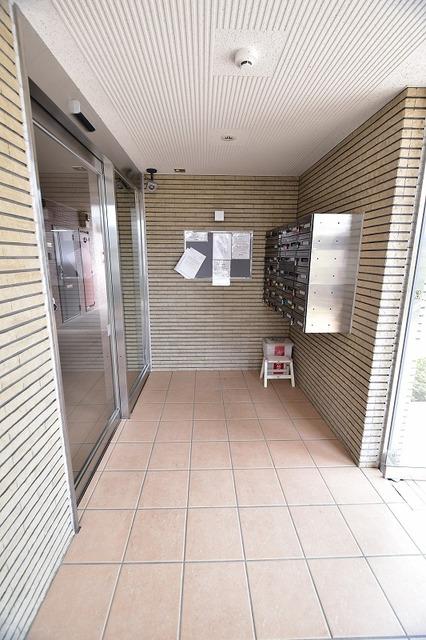 エントランス　オートロック付きエントランス♪