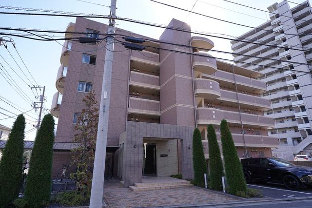 建物外観　駅から３分です♪