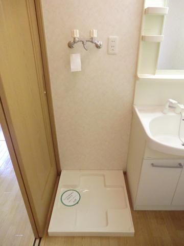 その他設備　うれしい室内洗濯機置場