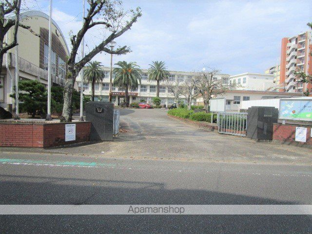 中学校　宮崎西中学校（中学校）まで941m