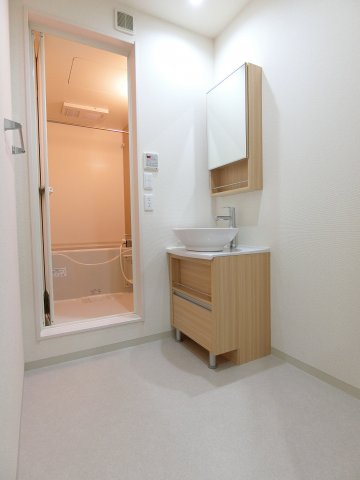 洗面設備　詳細は、RISUMO江坂本店→06-6155-7137まで♪