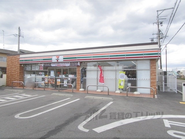 コンビニ　セブンイレブン長浜神照町店（コンビニ）まで500m