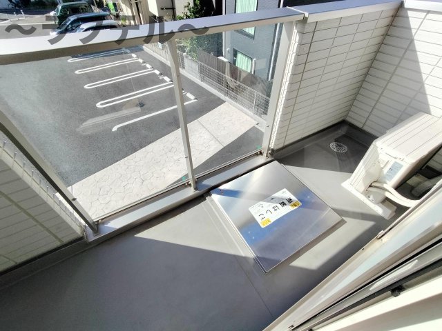 バルコニー　別部屋イメージ