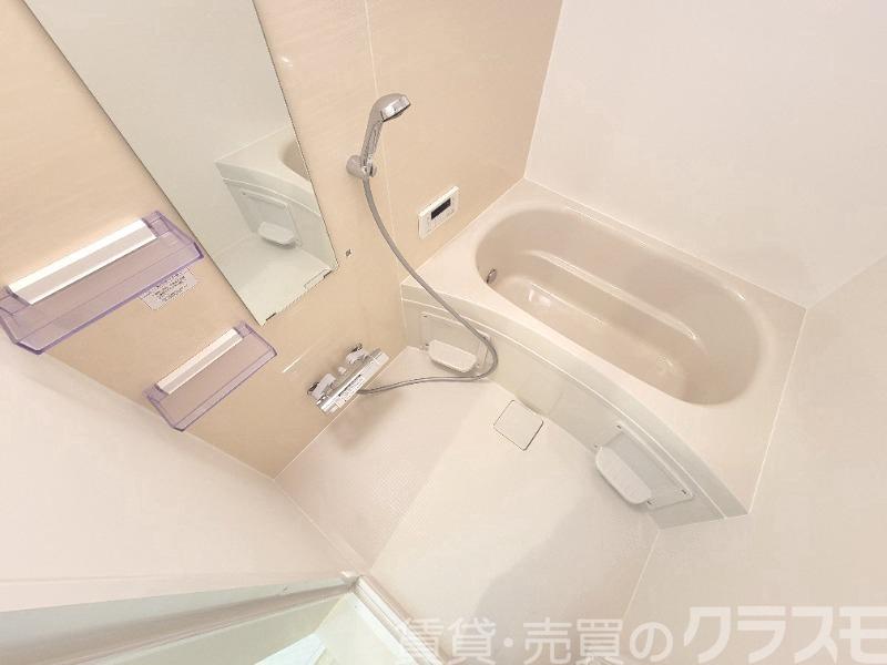 バス・シャワールーム　浴室乾燥機＆追い焚き機能付きバス♪