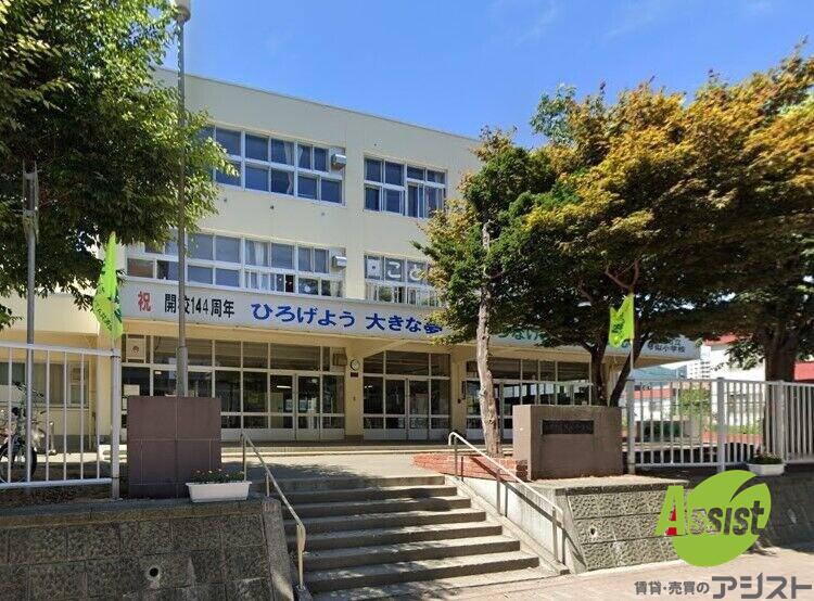 小学校　札幌市立琴似小学校（小学校）まで775m