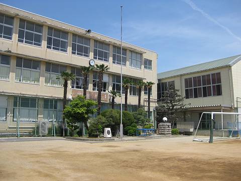 小学校　浜松市立船越小学校（小学校）まで343m