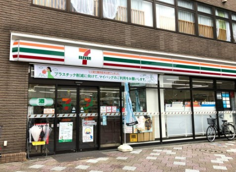 コンビニ　セブンイレブン 西巣鴨駅前店（コンビニ）まで217m
