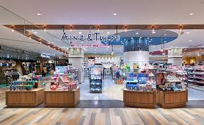 ドラックストア　アインズ＆トルペカメイドクロック店（ドラッグストア）まで331m