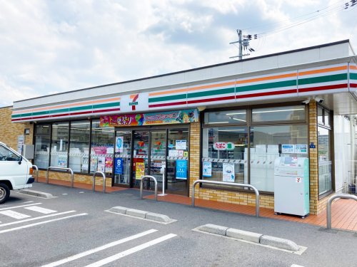 コンビニ　セブンイレブン 近江草津バイパス店（コンビニ）まで292m