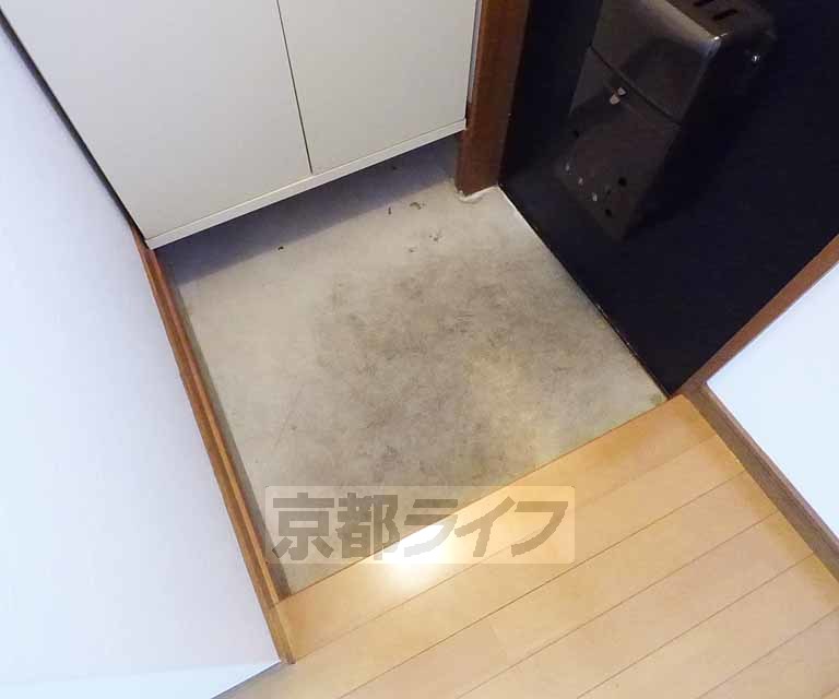 玄関　大きな段差がありません