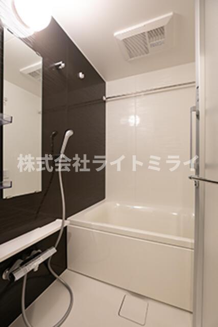バス・シャワールーム　※写真は同タイプ住戸です。
