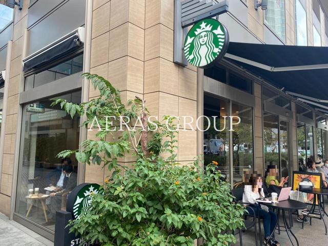 飲食店　スターバックスコーヒー白金高輪店（飲食店）まで663m