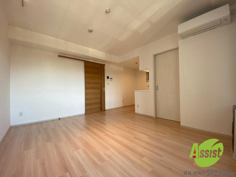 居室・リビング　広くてキレイなお部屋が広がっていて、充実した生活が送れそう。