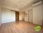 居室・リビング　広くてキレイなお部屋が広がっていて、充実した生活が送れそう。