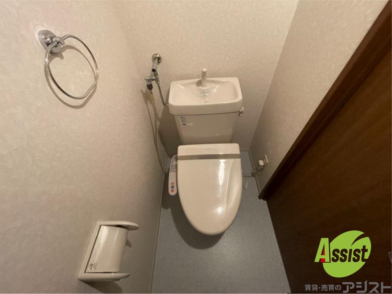 トイレ　トイレです。ウォシュレット付を探している方、おすすめです。