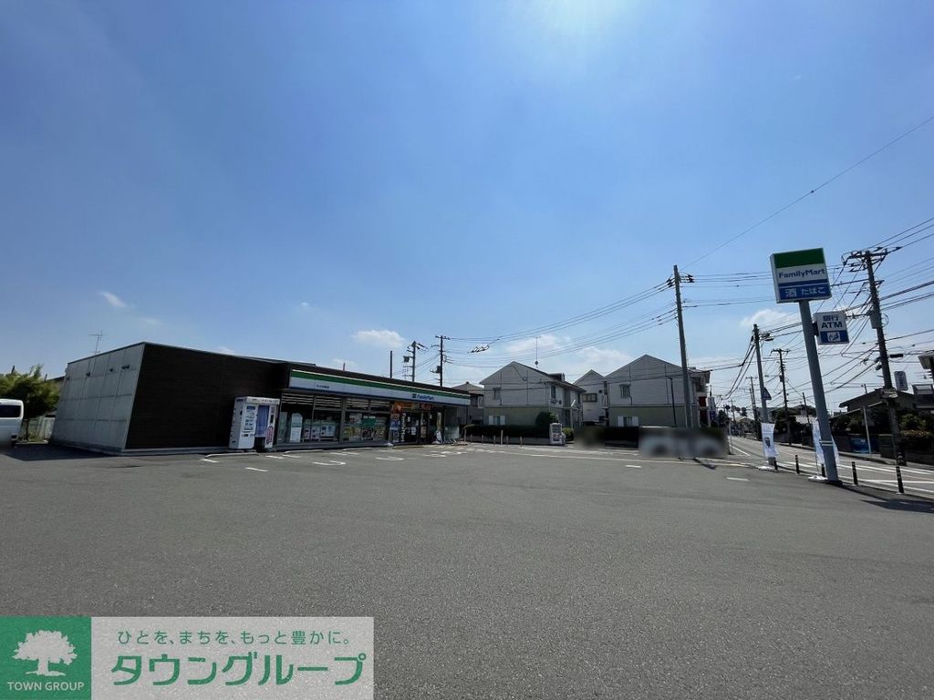 コンビニ　ファミリーマートさいたま神田店（コンビニ）まで490m