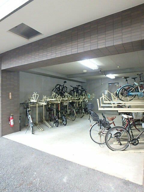 駐車場　駐輪場