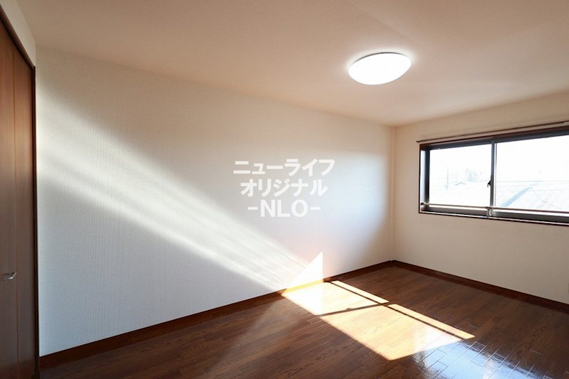 その他部屋・スペース　主寝室に適した8帖のゆったりとした居室☆