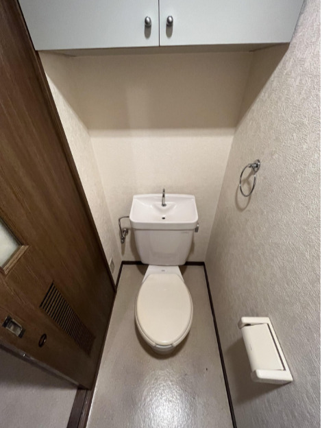 トイレ　※別部屋の参考写真です。