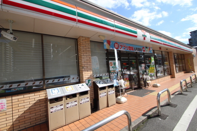 コンビニ　セブンイレブン広島東原１丁目店（コンビニ）まで381m