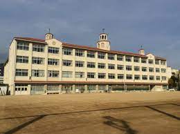 中学校　神戸市立本庄中学校（中学校）まで1103m