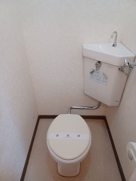 トイレ　同タイプ内観です