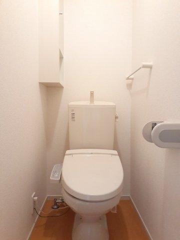 トイレ　落ち着いたトイレです