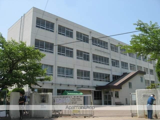 小学校　高槻市立津之江小学校（小学校）まで626m