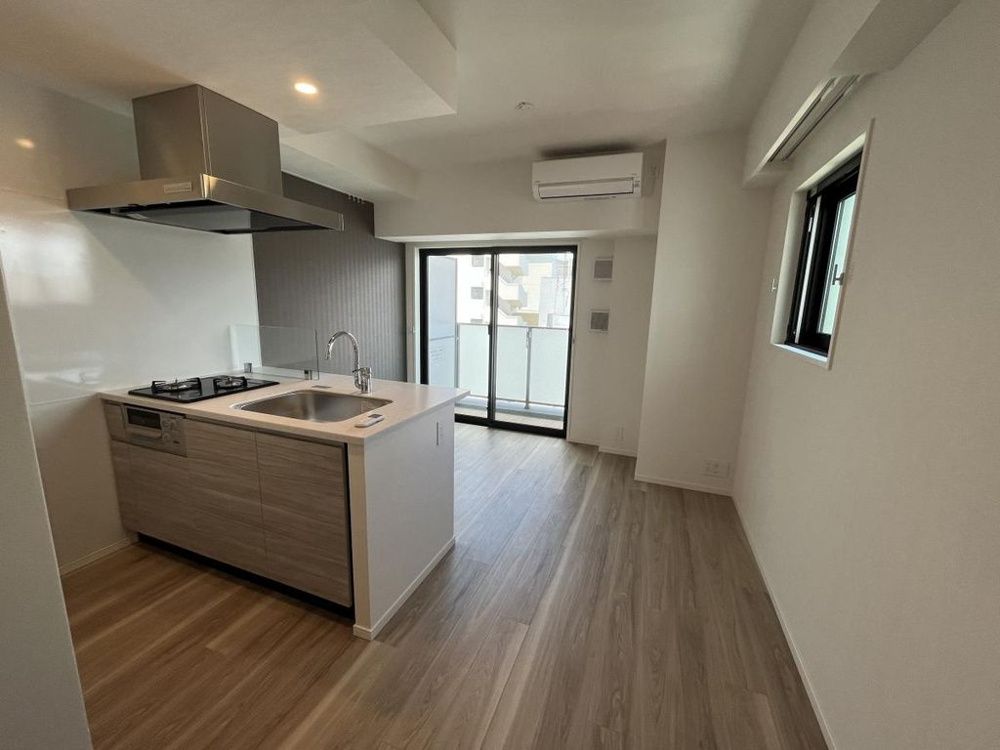 居室・リビング　写真は同タイプ住居です。