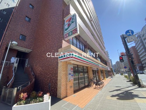 コンビニ　セブンイレブン 鶴見中央店（コンビニ）まで240m