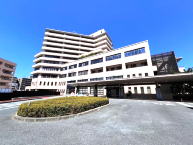 病院　徳島市民病院（病院）まで586m