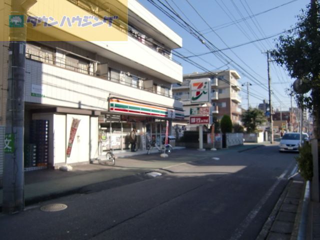 コンビニ　セブンイレブン市川平田3丁目店（コンビニ）まで380m