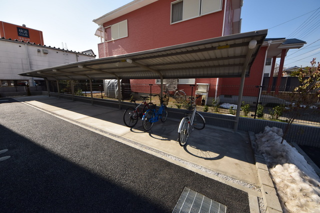 その他共有部分　～自転車はこちらへ～