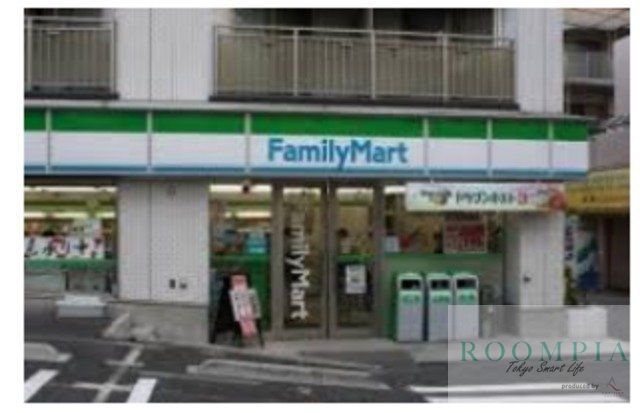 コンビニ　ファミリーマート牛込柳町駅前店（コンビニ）まで1114m