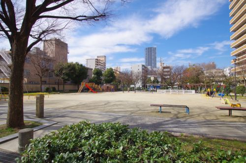 公園　鶴満寺公園（公園）まで468m