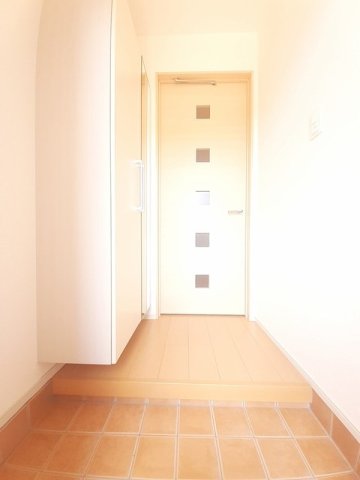 玄関　ゆったりとした玄関です