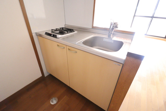 キッチン　※別部屋の写真です