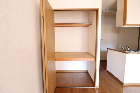 収納　※別部屋の写真です