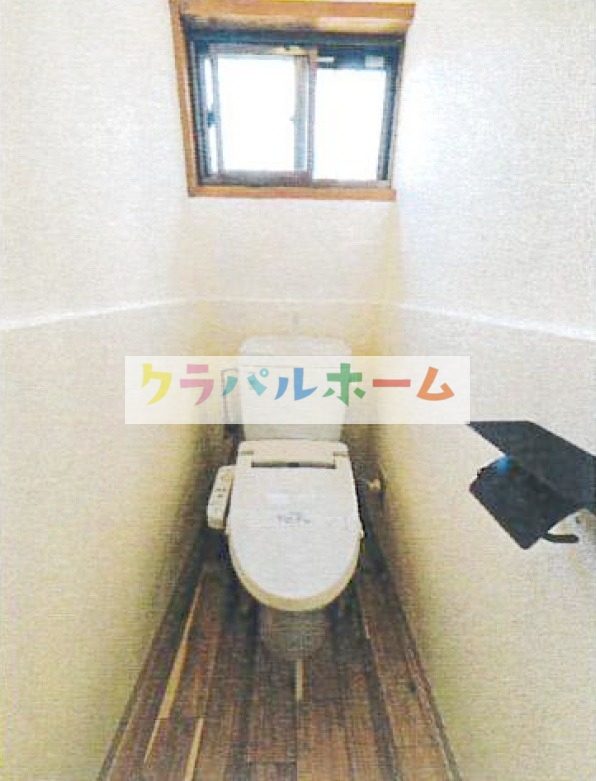 阪急千里線 下新庄駅 徒歩6分 2階建 築53年のトイレ写真