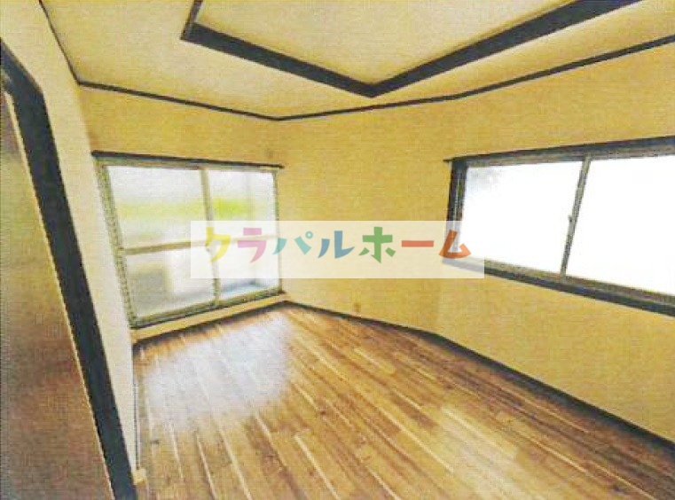 阪急千里線 下新庄駅 徒歩6分 2階建 築53年の居間写真