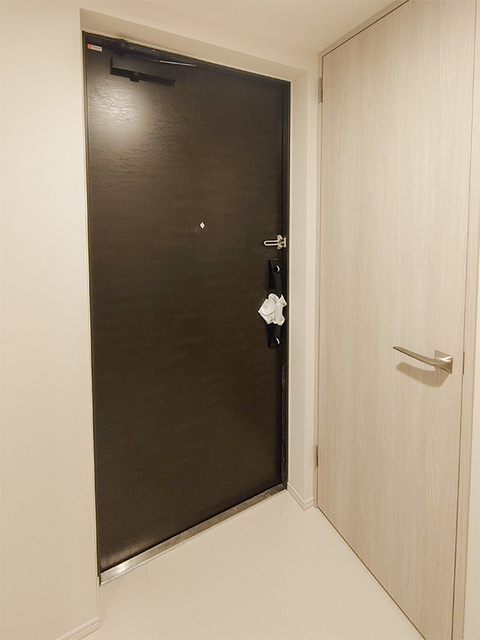 玄関　※写真は同タイプ住戸です。