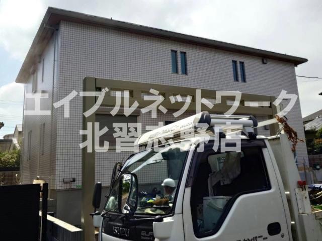建物外観　建築中