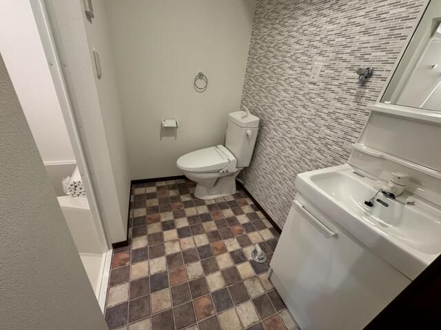 エミネンス蒔田のトイレ写真
