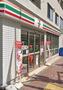 コンビニ　セブンイレブン（コンビニ）まで374m