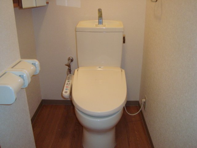 トイレ　シャワー付トイレ